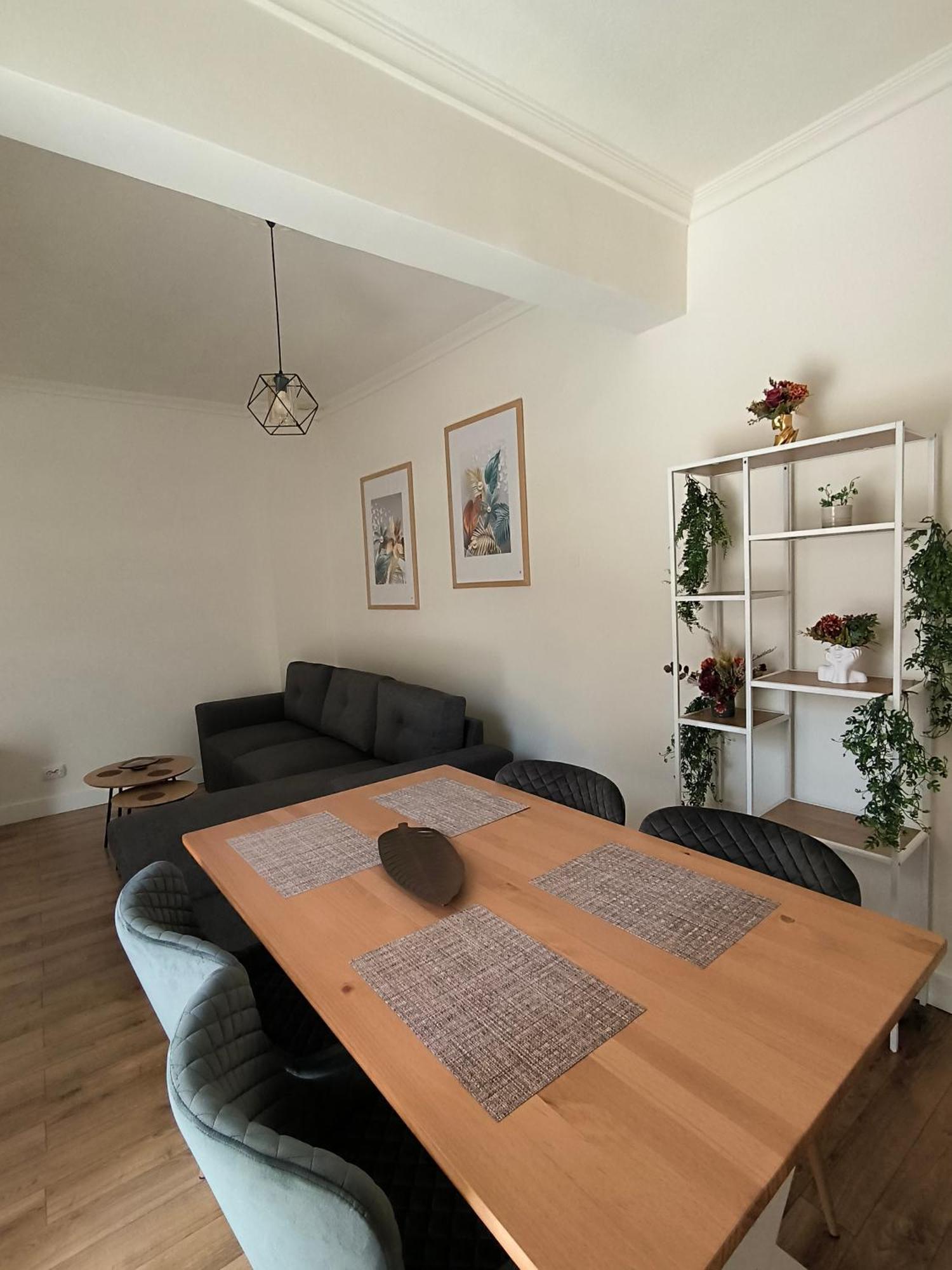 Port View, Veranda, 80 Sqm, Spacious Place For 6 Thessaloniki Exterior photo